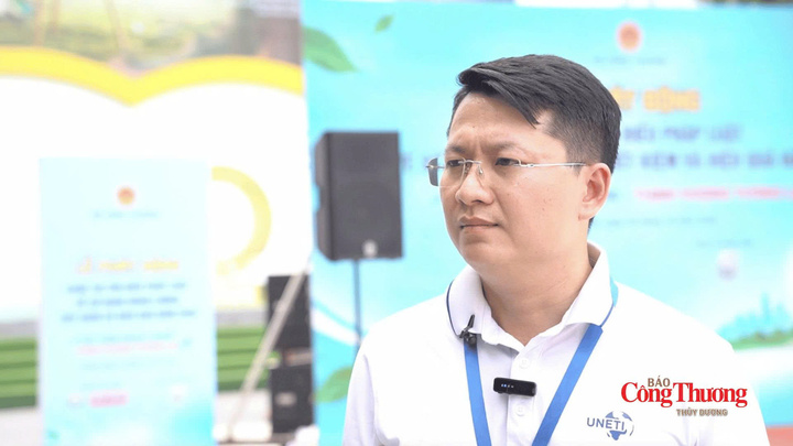 Ông Giáp Văn Dương, Đảng uỷ viên, Bí thư Đoàn Thanh niên, Phó Trưởng phòng Chính trị Hội sinh viên Trường Đại học Kinh tế - Kỹ thuật Công nghiệp.