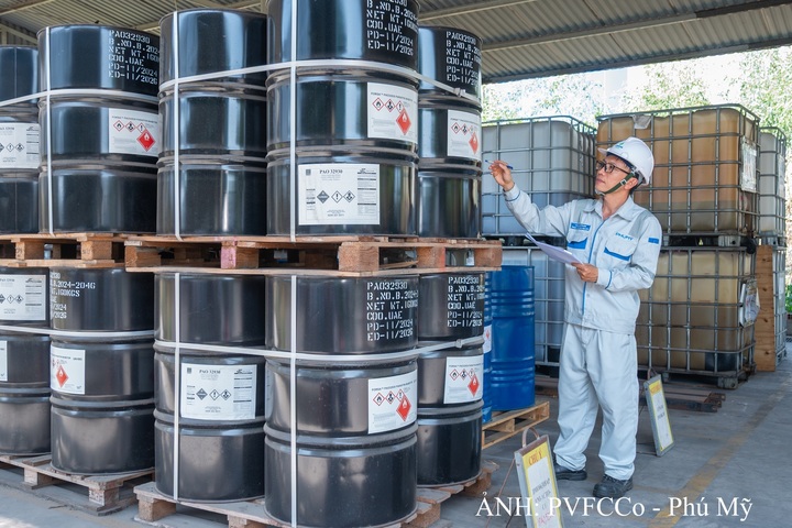9 tháng, hóa chất sản xuất đạt gần 83 nghìn tấn, vượt 14 kế hoạch. Ảnh: PVFCCo – Phú Mỹ