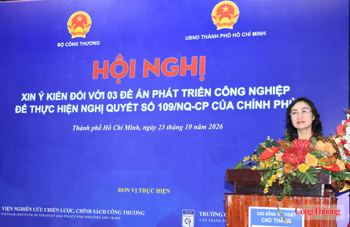 Thứ trưởng Bộ Công Thương Phan Thị Thắng.