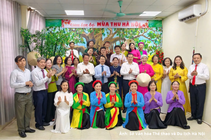 Hoạt động giới thiệu và thực hành nghệ thuật truyền thống góp phần gìn giữ, phát huy các giá trị văn hóa địa phương.