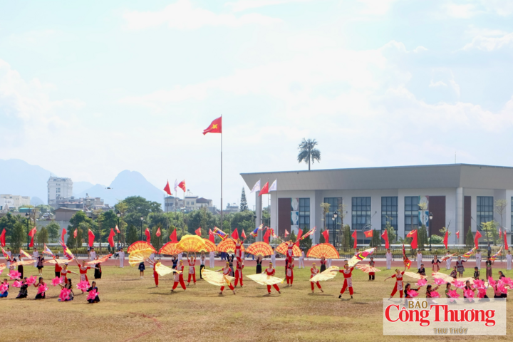 Lai Châu: Khai mạc Đại hội Thể dục thể thao lần thứ VI - 14