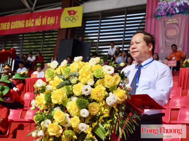 Phó Chủ tịch Thường trực UBND tỉnh Lai Châu Tống Thanh Hải phát biểu tại lễ khai mạc.
