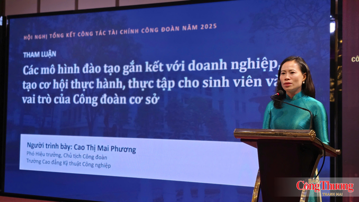 Phó Hiệu trưởng, Chủ tịch Công đoàn Trường Cao đẳng Kỹ thuật Công nghiệp trình bày tham luận.
