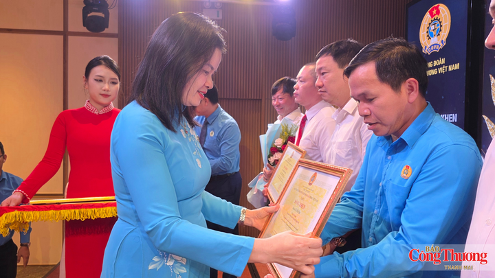 Nhiều tập thể, cá nhân được Tổng Liên đoàn Lao động Việt Nam và Công đoàn Công Thương Việt Nam khen thưởng vì có thành tích xuất sắc trong phong trào thi đua lao động giỏi, xây dựng tổ chức công đoàn vững mạnh.