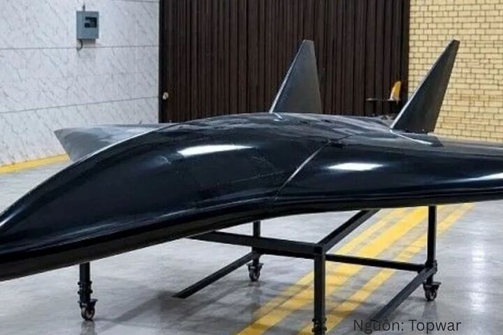 UAV tự sát Arash-3. Nguồn: Topwar