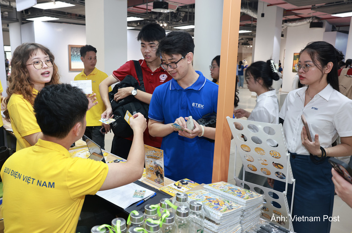 Các sinh viên tham gia trải nghiệm sim Pottel.