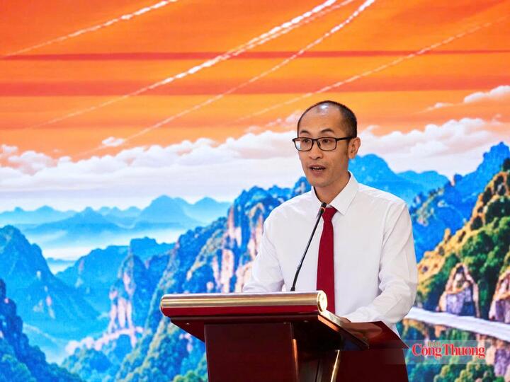 Ông Lưu Thăng, Tổng Giám đốc Công ty TNHH Thương mại điện tử Điền Gian Ông, Quảng Tây (Trung Quốc).