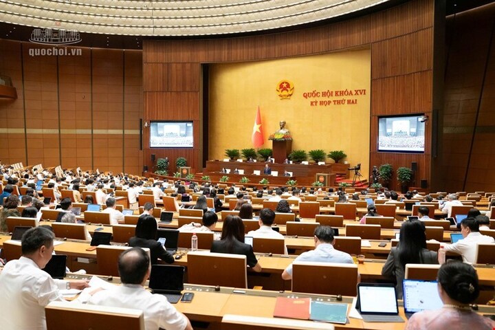 Ngày 12/11, Quốc hội dành cả ngày chất vấn hai lĩnh vực tài chính, khoa học và công nghệ.