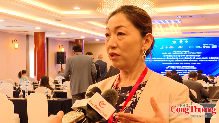 Bà Akiko Yamamoto, Trưởng nhóm khu vực châu Á - Thái Bình Dương, Môi trường và Năng lượng của UNDP.
