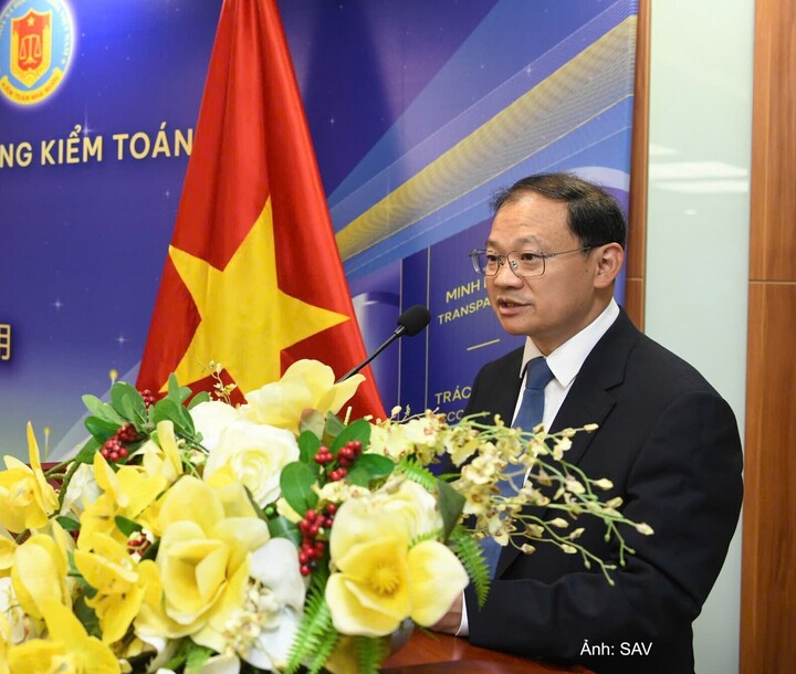 Phó Tổng Kiểm toán Cơ quan Kiểm toán quốc gia Trung Quốc Guo Xi phát biểu tại hội thảo.