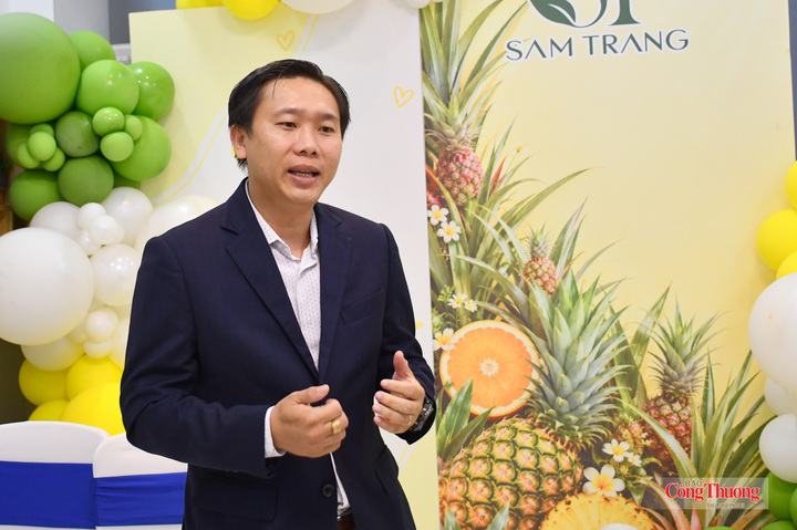 Ông Ngô Hùng Vũ, Giám đốc kỹ thuật HTX Nông nghiệp Công nghệ cao Kim Phát.