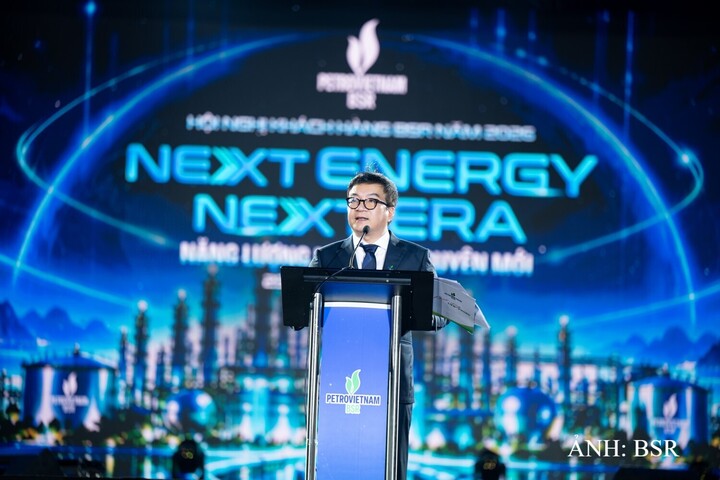Tổng Giám đốc BSR Nguyễn Việt Thắng cho biết, 9 tháng năm 2026, doanh thu Tổng Công ty đạt hơn 164 nghìn tỷ đồng, đóng góp ngân sách Nhà nước trên 10,5 nghìn tỷ đồng.