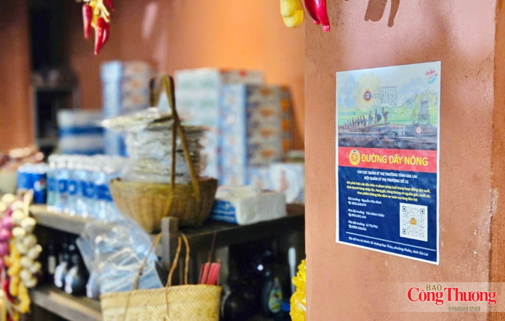 Chi cục Quản lý thị trường Gia Lai công khai đường dây nóng tại các cơ sở kinh doanh để người dân, du khách phản ánh khi cần.