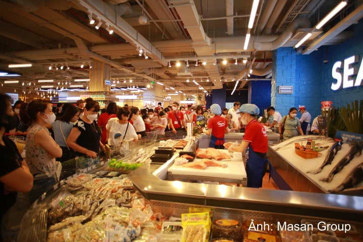 Thực phẩm tươi sống phong phú tại siêu thị WinMart.