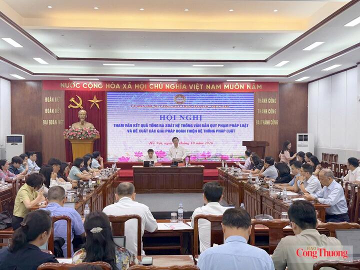 Hội nghị tham vấn kết quả tổng rà soát hệ thống văn bản quy phạm pháp luật và đề xuất các giải pháp hoàn thiện hệ thống pháp luật diễn ra vào chiều 27/10.