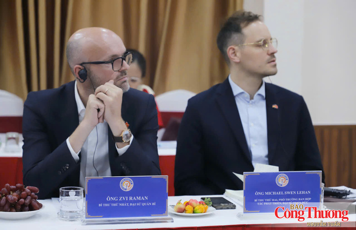 Đại diện các đối tác đến từ Phái đoàn Liên minh châu Âu