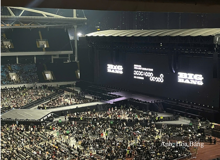 Hai đêm diễn BIGBANG tại Sân vận động Mỹ Đình thu hút khoảng 90.000 lượt khán giả.