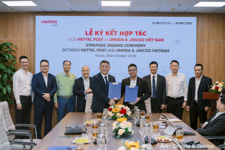 Lễ ký kết Biên bản ghi nhớ hợp tác giữa Omoda & Jaecoo Việt Nam và Viettel Post.