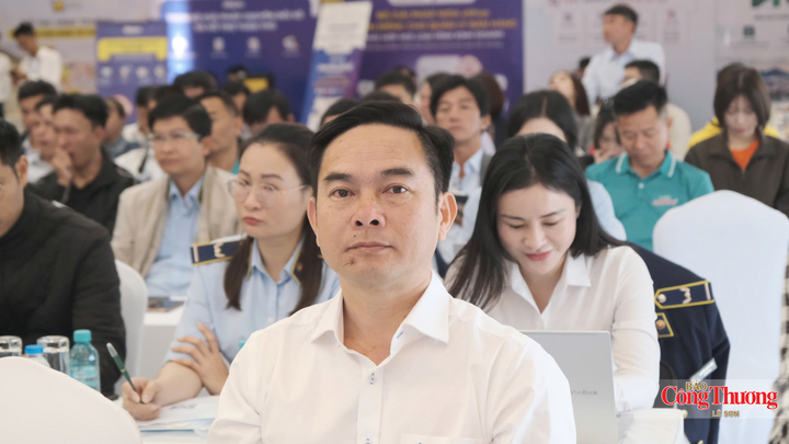 Ông Nguyễn Văn Trãi, Phó Chi cục trưởng Chi cục Quản lý thị trường tỉnh Lâm Đồng tại hội nghị.