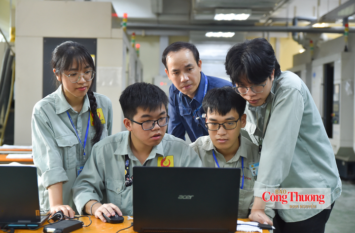 TS. Trần Hải Linh đề xuất, chính sách nhân tài cần chuyển từ tư duy “kéo người tài về” sang “kết nối trí tuệ Việt Nam toàn cầu với những bài toán phát triển của đất nước.