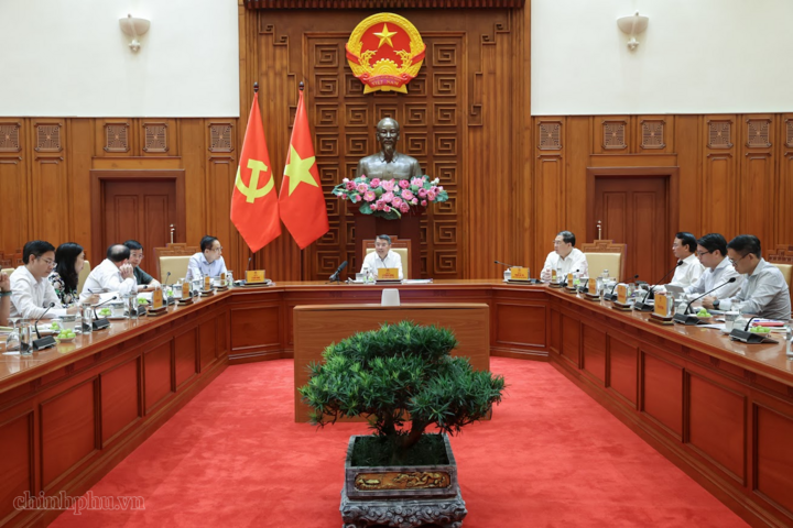 Thủ tướng Lê Minh Hưng chủ trì cuộc họp nghe báo cáo về tiến độ chuẩn bị cho Năm APEC Việt Nam 2027 - Ảnh: chinhphu.vn/Nhật Bắc