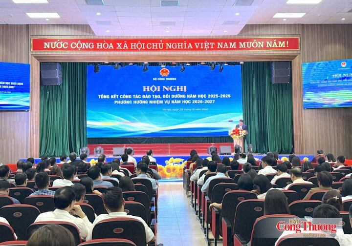 Hội nghị Tổng kết công tác đào tạo, bồi dưỡng năm học 2025 - 2026, phương hướng, nhiệm vụ năm học 2026 - 2027.