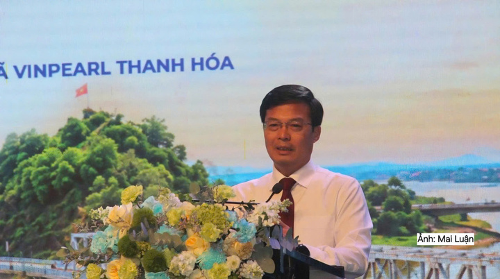 Ông Đinh Văn Tuấn, Phó Chủ tịch UBND tỉnh Lâm Đồng phát biểu tại hội nghị.