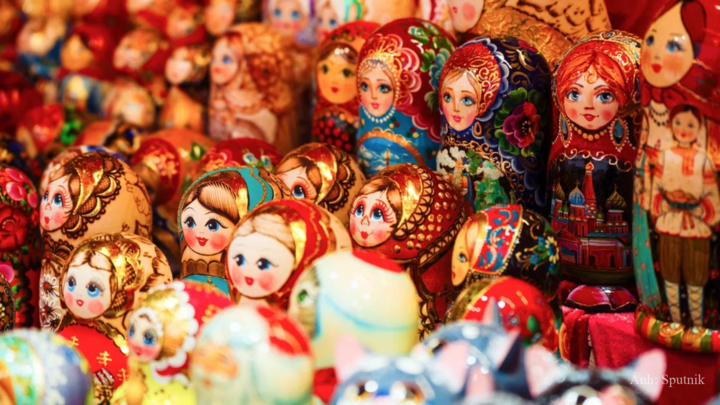 Búp bê Matryoshka tại Trung tâm thương mại GUM, Moscow