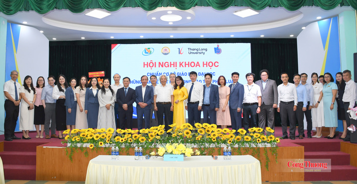 Đại biểu tham dự hội nghị.