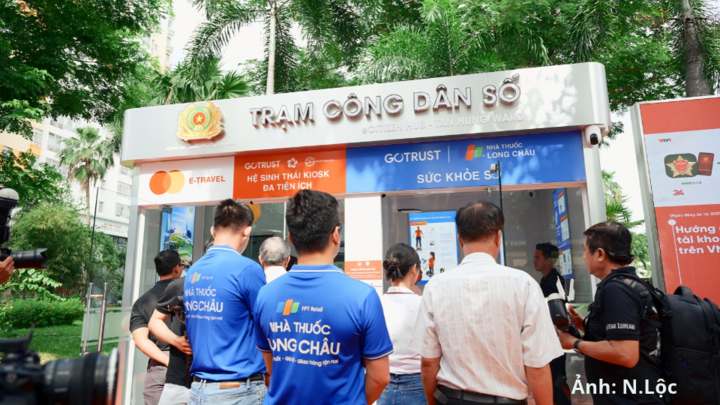 Long Châu đồng hành cùng Thành phố Hồ Chí Minh triển khai mô hình đột phá Trạm Công dân số.