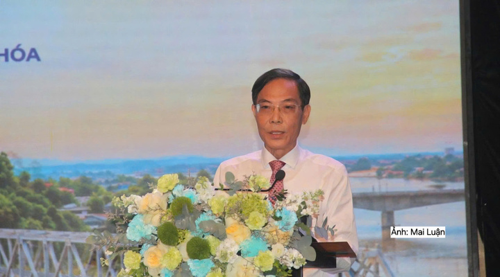 Ông Đầu Thanh Tùng, Phó Chủ tịch UBND tỉnh Thanh Hóa phát biểu tại hội nghị.