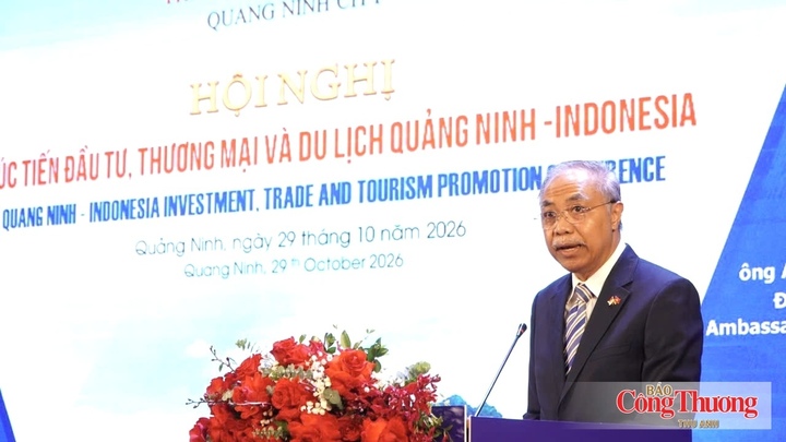 Đại sứ Đặc mệnh toàn quyền nước Cộng hòa Indonesia tại Việt Nam Adam Mulawarman Tugio kỳ vọng hội nghị sẽ tạo thêm động lực thúc đẩy quan hệ hợp tác giữa TP. Quảng Ninh và Indonesia theo hướng thực chất, hiệu quả và bền vững.