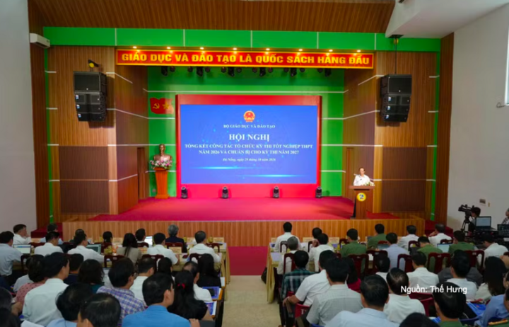 Toàn cảnh hội nghị.