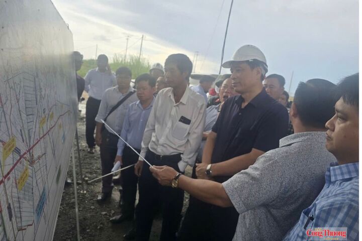 Thứ trưởng Phạm Minh Hà yêu cầu các địa phương phối hợp tháo gỡ khó khăn về vật liệu, bảo đảm nguồn cung phục vụ thi công cao tốc Châu Đốc - Cần Thơ - Sóc Trăng.