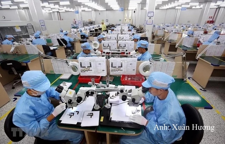 Từ 1/1/2027, cấm nhập khẩu nhiều sản phẩm công nghệ số đã qua sử dụng (Ảnh minh họa).