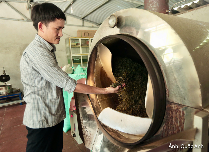 Hộ gia đình anh Trịnh Đình Huy khép kín từ vùng nguyên liệu đến sản xuất.