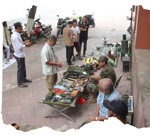 Dạo chợ đồ cổ độc nhất Nghệ An mỗi tuần chỉ họp một phiên Dạo chợ đồ cổ độc nhất Nghệ An mỗi tuần chỉ họp một phiên