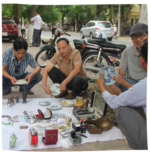 Dạo chợ đồ cổ độc nhất Nghệ An mỗi tuần chỉ họp một phiên Dạo chợ đồ cổ độc nhất Nghệ An mỗi tuần chỉ họp một phiên