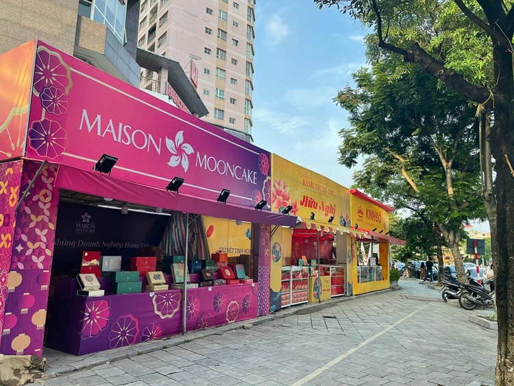 Thị trường bánh trung thu vào vụ sớm Thị trường bánh trung thu vào vụ sớm