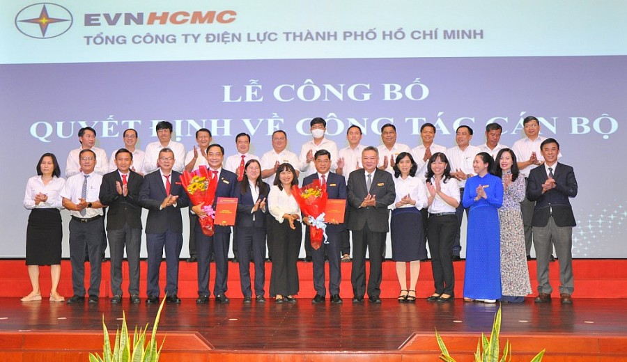 Trao quyết định bổ nhiệm hai Phó Tổng giám đốc Điện lực TP. Hồ Chí Minh