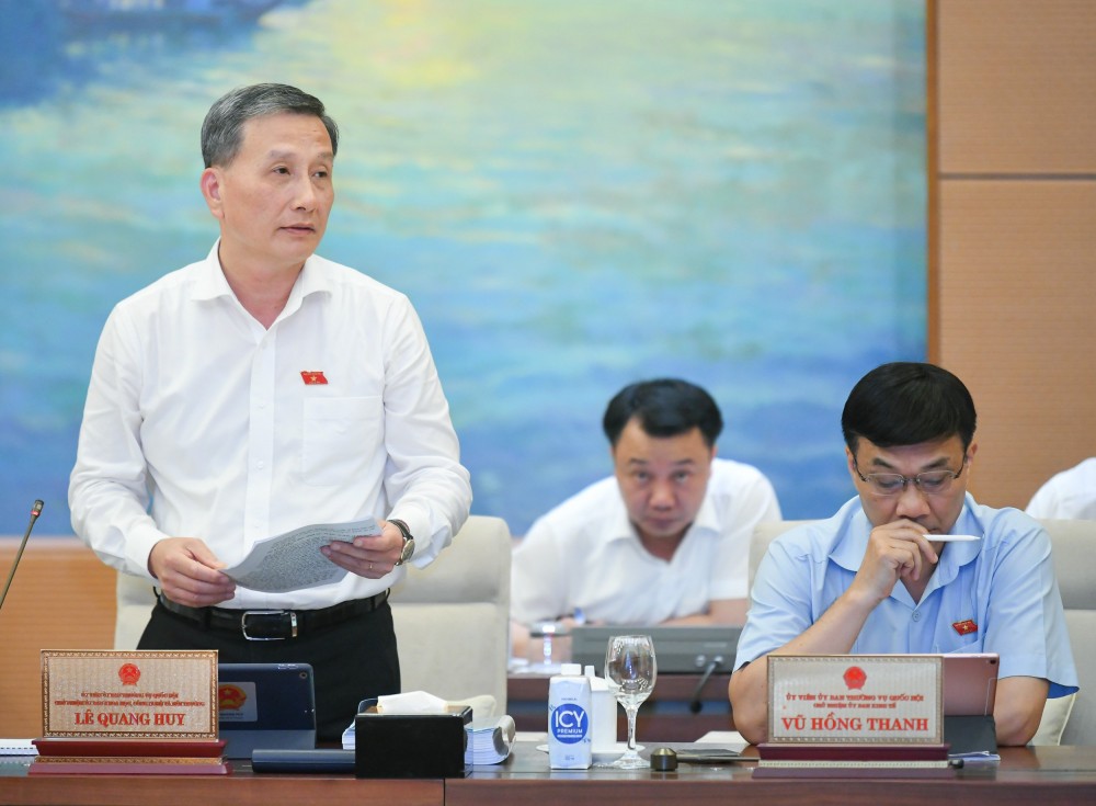 Bộ trưởng Nguyễn Hồng Diên: Hoàn thiện thể chế bảo vệ quyền lợi người tiêu dùng Bộ trưởng Nguyễn Hồng Diên: Hoàn thiện thể chế bảo vệ quyền lợi người tiêu dùng