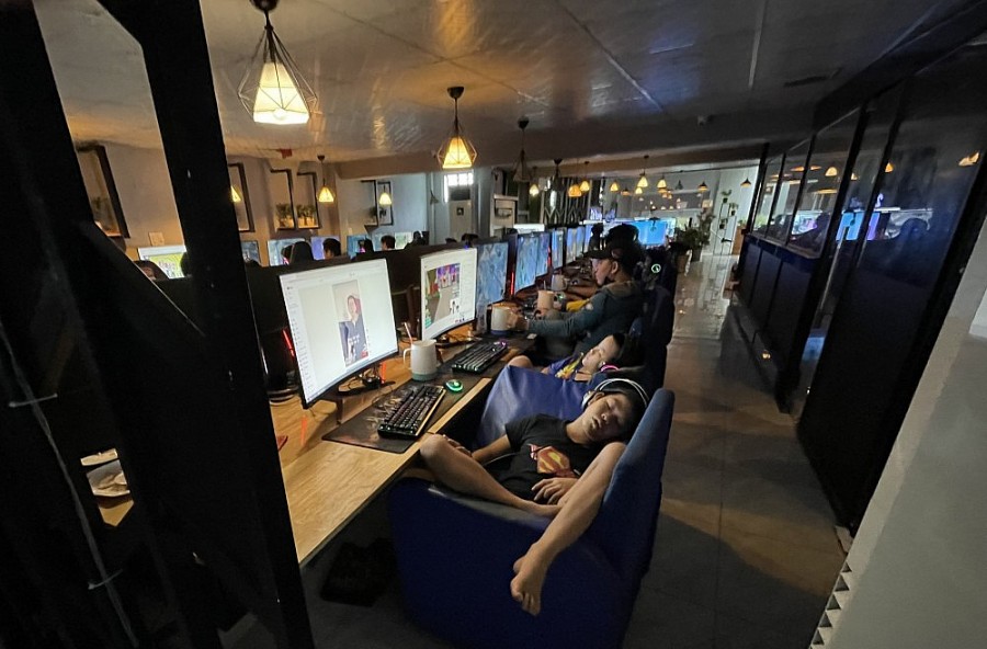 Loạn hình ảnh "độc hại" trong các nền tảng game, hoạt hình