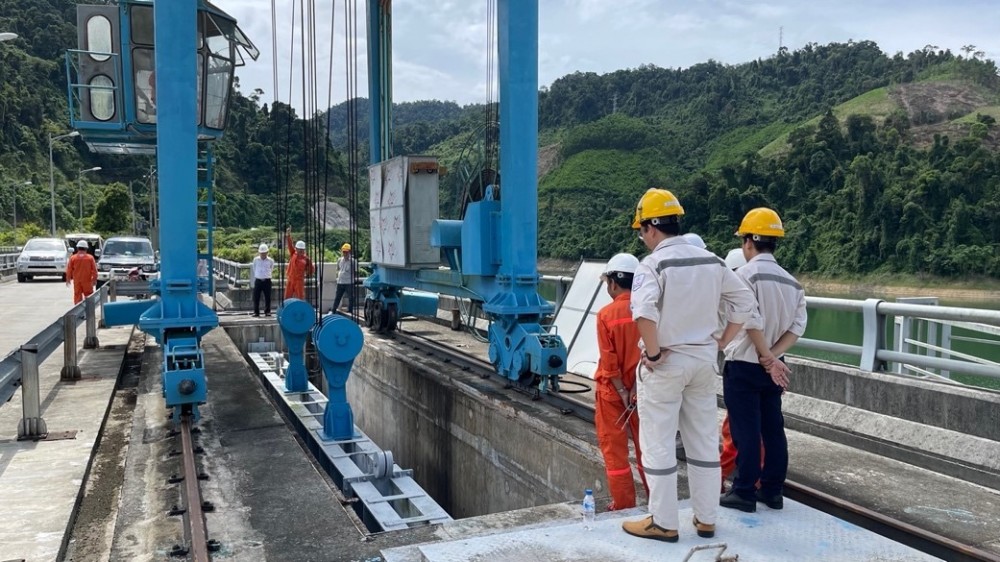 Công ty Thủy điện Sông Bung thực hiện công tác Tổng kiểm tra và diễn tập Phòng chống thiên tai và tìm kiếm cứu nạn năm 2022