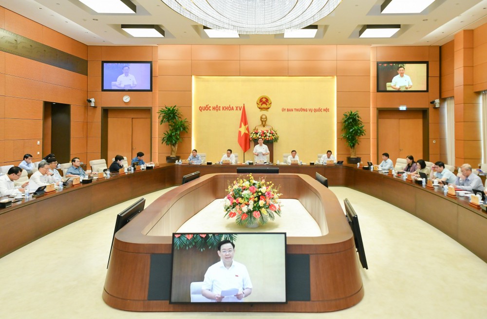 Sáng 16/8, Ủy ban Thường vụ Quốc hội cho ý kiến về dự án Luật Dầu khí (sửa đổi) Sáng 16/8, Ủy ban Thường vụ Quốc hội cho ý kiến về dự án Luật Dầu khí (sửa đổi)