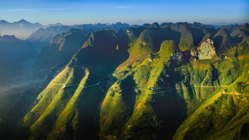 Mã Pì Lèng (huyện Mèo Vạc) – một trong “tứ đại đỉnh đèo” ở Việt Nam Mã Pì Lèng (huyện Mèo Vạc) – một trong “tứ đại đỉnh đèo” ở Việt Nam