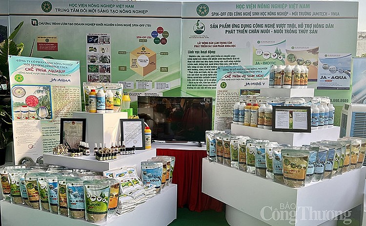 Bộ sản phẩm ứng dụng trong chăn nuôi và nuôi trồng thuỷ sản Bộ sản phẩm ứng dụng trong chăn nuôi và nuôi trồng thuỷ sản