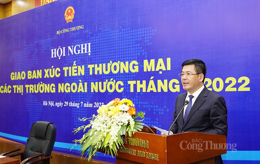 Chiều 19/8, đại diện thương vụ tham gia Hội nghị trực tuyến phát triển thị trường Chiều 19/8, đại diện thương vụ tham gia Hội nghị trực tuyến phát triển thị trường