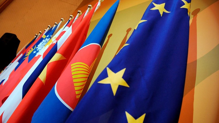 ASEAN - EU tổ chức hội nghị thượng đỉnh vào tháng 12 để phát triển chuỗi cung ứng ASEAN - EU tổ chức hội nghị thượng đỉnh vào tháng 12 để phát triển chuỗi cung ứng