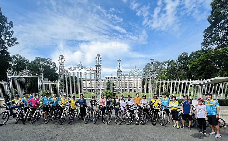 Đoàn Thanh niên Công ty Quản lý dự án Khí tổ chức Chương trình đạp xe - Cung đường “Địa chỉ đỏ”