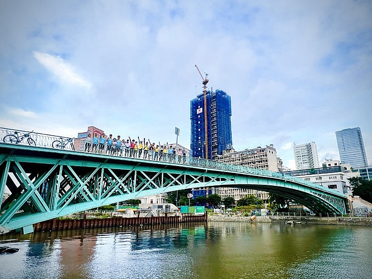 Đoàn Thanh niên Công ty Quản lý dự án Khí tổ chức Chương trình đạp xe - Cung đường “Địa chỉ đỏ”